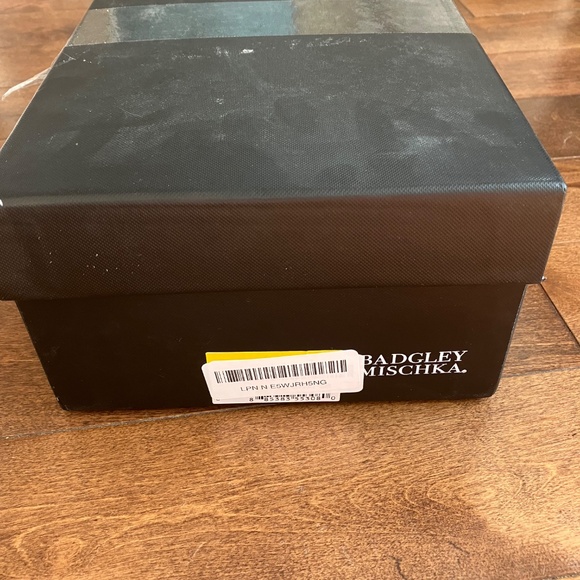 Badgley Mischka Cameryn Heels - Picture 7 of 7